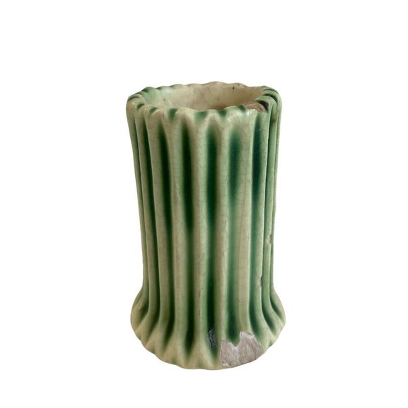 Roseville Donatello Double Bud Vase - Picture 4 of 11